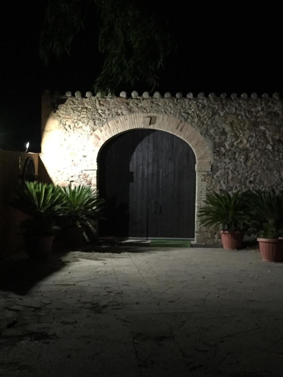 Hotel Antico Casale Del Poggio Capoterra Exterior foto